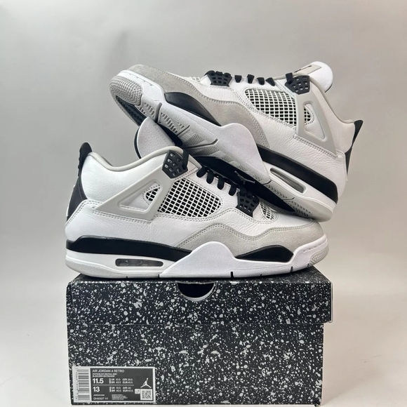 Jordan Other - Air Jordan 4 [10] Retro White Black Sneakers